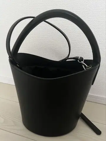 Milos 백 숄더백