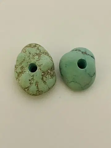 고로즈 터콰이즈 비즈 2개