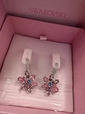 Swarovski 플라워 모티브 귀걸이 스와로브스키 핑크 꽃