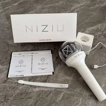 NiziU OFFICIAL LIGHT STICK 공식 응원봉