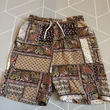 멀티 컬러 패치워크 숏팬츠