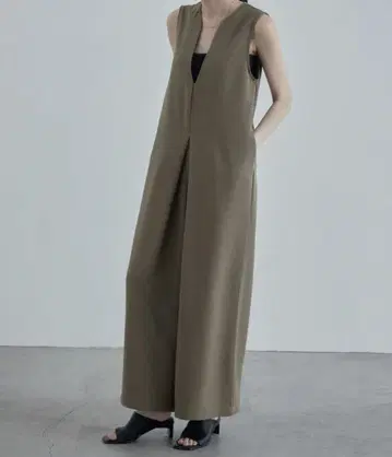 USED V넥 올인원 살로펫 예쁜 와이드 팬츠