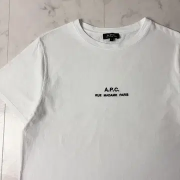 [인기 L 사이즈] A.P.C. 센터 로고 자수 반팔 티셔츠 화이트