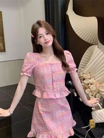 핑크 계열 체크 무늬 셋업