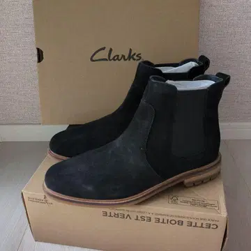 Clarks 블랙 처카 부츠