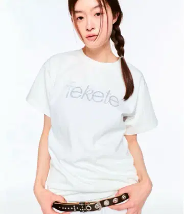 fekete 큐빅 fekete 로고 티셔츠