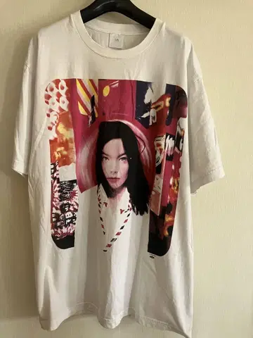 Bjork T셔츠