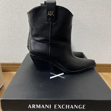 Armani Exchange 블랙 웨스턴 부츠