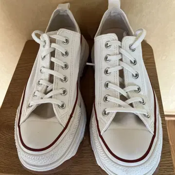 CONVERSE React 화이트 신발