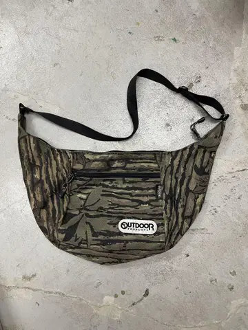 00s outdoor 숄더백 카모플라쥬 리얼트리 y2k 아웃도어