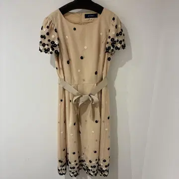 M'S GRACY 미니 꽃무늬 자수 원피스