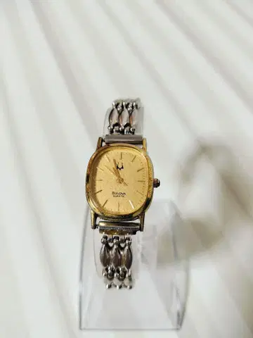 BULOVA G105 손목시계 여성 작동품