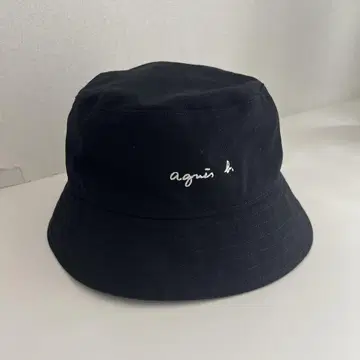 agnis b. 블랙 버킷햇