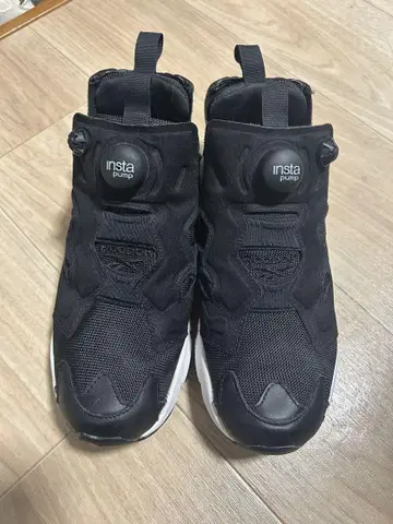 인스타펌프 퓨리 Reebok 블랙 24 cm