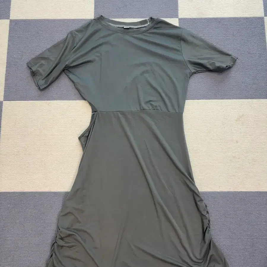 ワンピース HUECLOSET Shirring banding short sleeve mini one piece Shirring Banding Short Sleeve Mini Onepiece on Bunjang