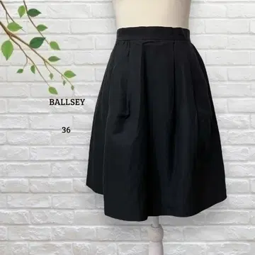 보르지 BALLSEY 플레어 스커트 개더 스커트 무릎 기장 블랙