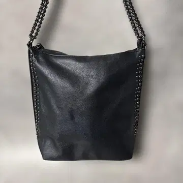 ZARA 자라 스터드 블랙 숄더백 새상품급