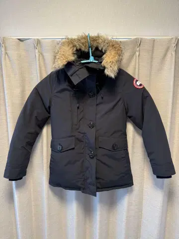 Canada Goose 네이비 다운 자켓 M 사이즈