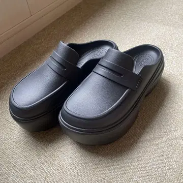 Crocs 블랙 클로그 샌들 Comfort