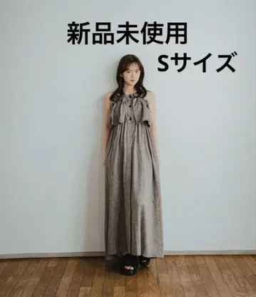 pinue 프릴 넥 원피스 (GRAY) S