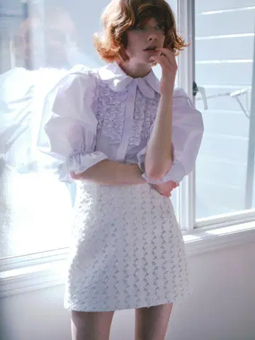 Bibiy. CORA PUFF BLOUSE 화이트 비비 정품