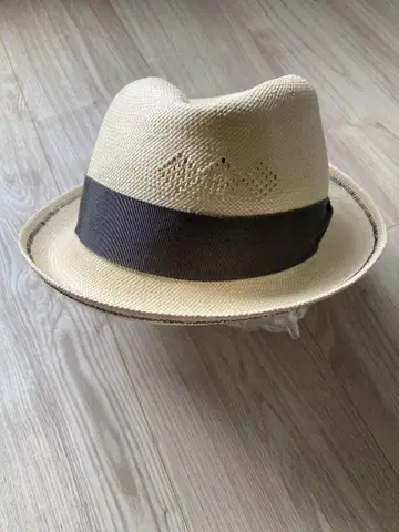 JOHN 햇 아츠 앤 사이언스 모자