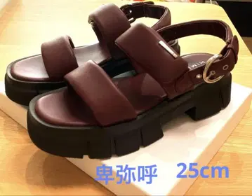 히미코 통굽 패딩 샌들 25cm
