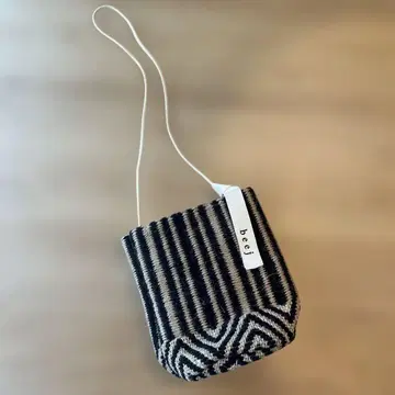 beej 숄더백