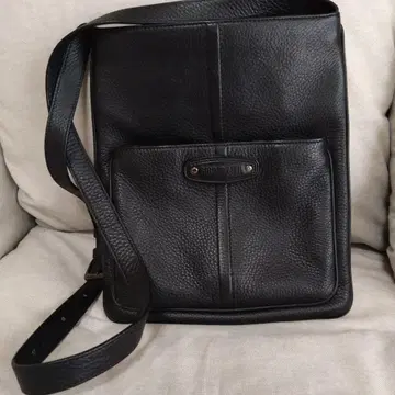 GOLDEN GOOSE 남성용 블랙 가죽 숄더백