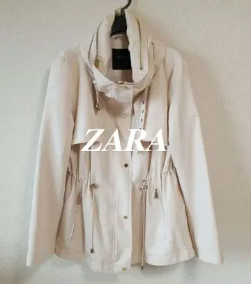 [새상품급] ZARA 자켓 마운틴 파카 베이지 x 골드 M