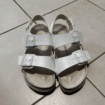 버켄스탁 밀라노