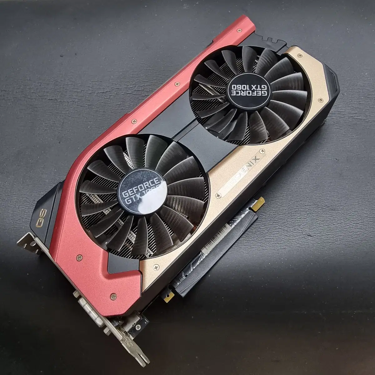 gtx1060 6g gainward GIGABYTE GeForce GTX 1060 WINDFORCE OC 6G vs