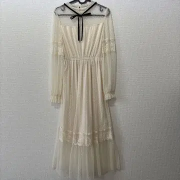 아이보리 시스루 원피스