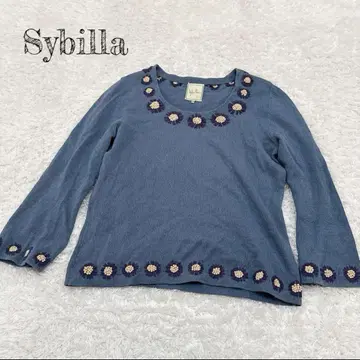 시빌라 Sybilla 꽃 자수 반팔 상의 M 사이즈