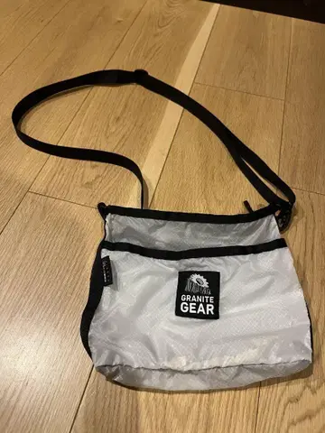 GRANITE GEAR 숄더백 사코슈