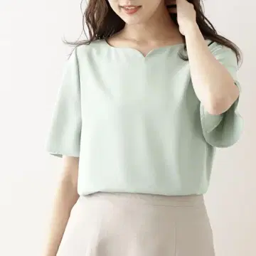 Natural Beauty Basic 드레이프감 블라우스