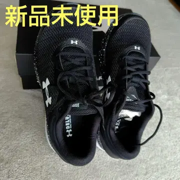 Under Armour 블랙 스니커즈 26cm 4E