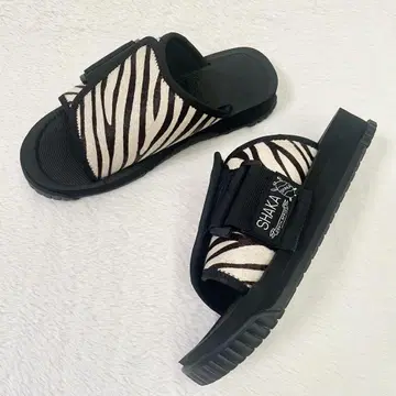 [ SHAKA / 샤카 ] X-PACKER COWHAIR 샌들 23cm