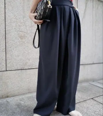 machatt tuck wide pants