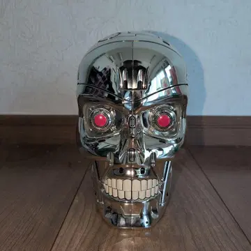메탈릭 로봇 헤드
