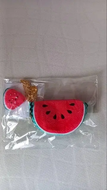 [미개봉 새상품] 러브라리 페일러 수박 도트 수박 모양 파우치 완판 상품
