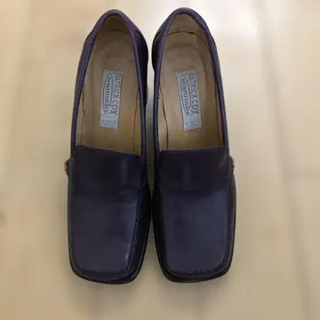 퍼플 로퍼 힐 신발