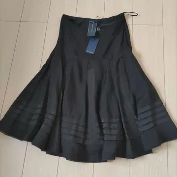 Ralph Lauren 블랙 플레어 스커트 사이즈 2 새상품 미사용