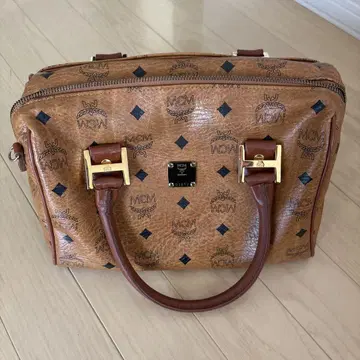 MCM 백