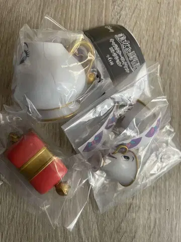 가챠가챠 미녀와 야수 로얄 컬렉션