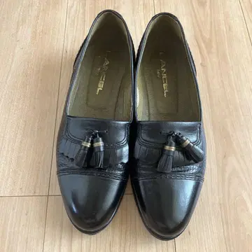 LANCEL 블랙 태슬 로퍼