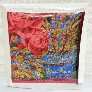 새상품 NINA RICCI 니나리치 스톨 스카프 장미 타일 빨간색