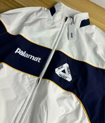 미사용 새상품 PALACE PALAMAT SHELL 자켓 WHITE