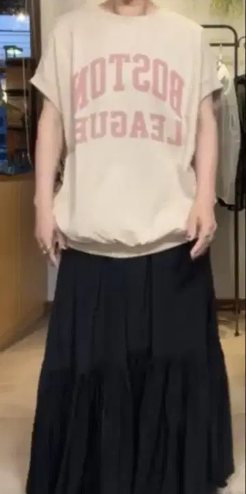 새상품급 시뇽 chignon 보스턴 프린트 드롭 숄더 T 베이지