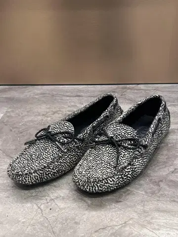 TOD'S 송치 인트레차트 리본 드라이빙 슈즈 로퍼